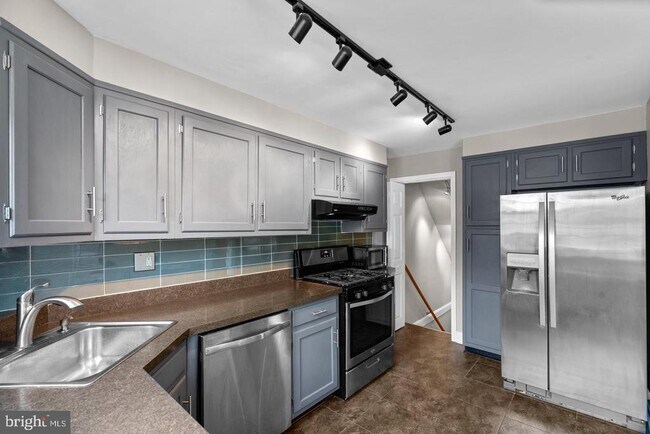 Foto del edificio - 8106 Pleasant Plains Rd