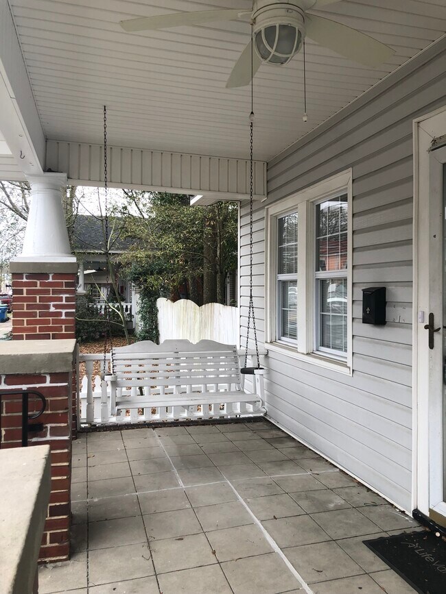 Photo - 308 Castle St House