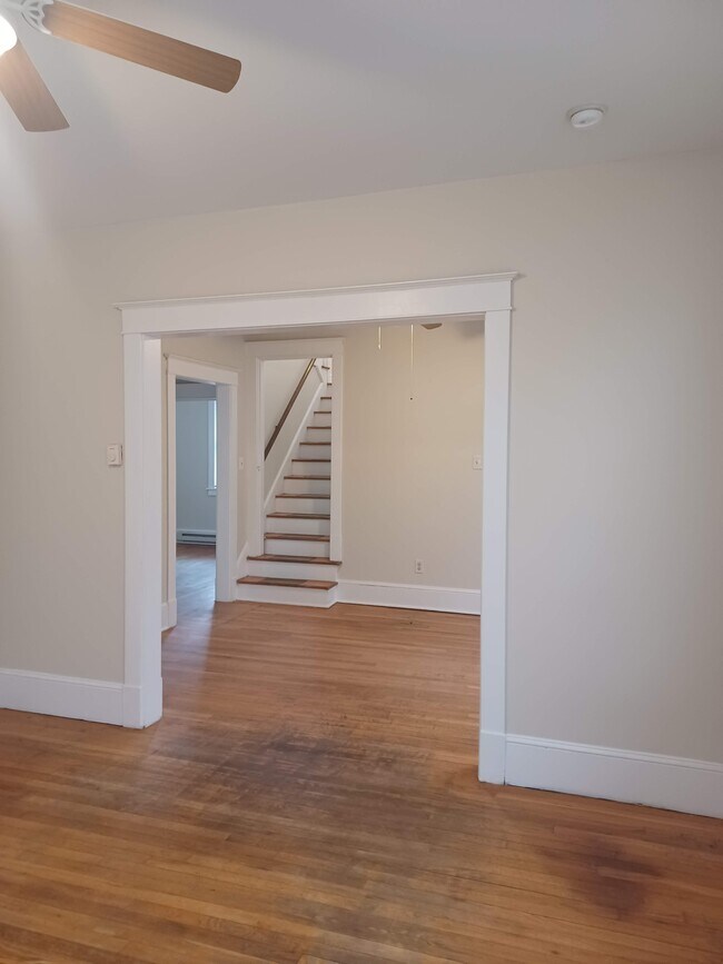 Foto del edificio - 101 W Whitlock Ave