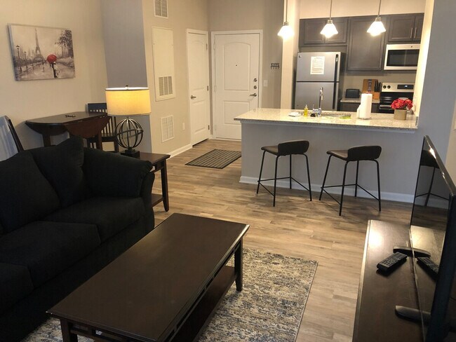 Foto del edificio - 1526 Millspring Dr