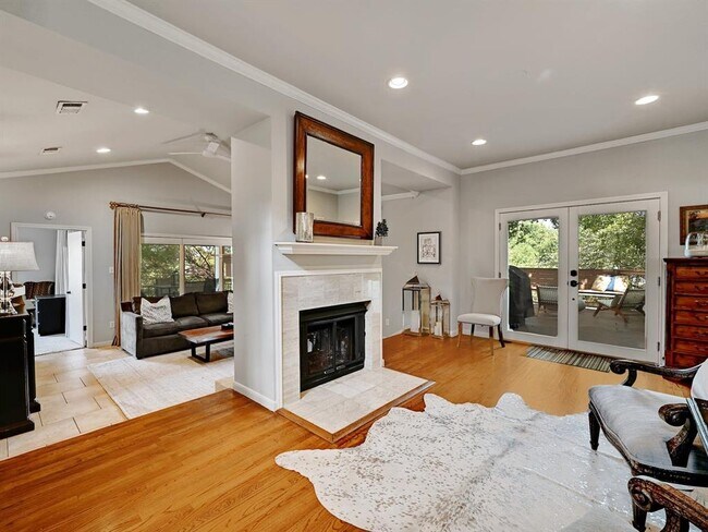 Building Photo - 6010 Long Champ Ct