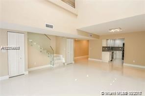 Building Photo - POINCIANA IS YT & RCQ CLUB CONDO