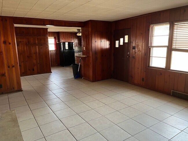 Foto del edificio - Pet Friendly House in Dow IL on 1 Acre