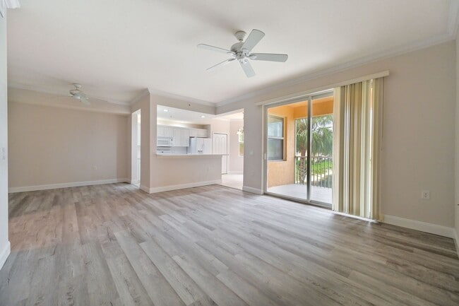 Building Photo - ** Estero Condo ~ Just Remodeled ~ 2Bed/2B...