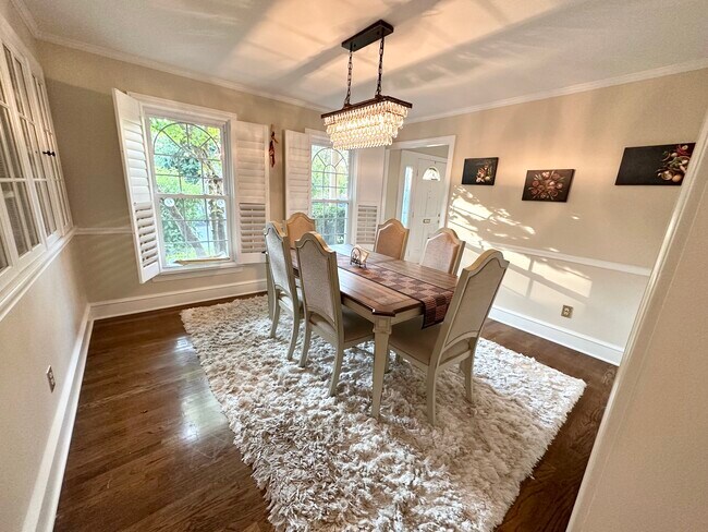 Foto del edificio - 23 Vining Ln