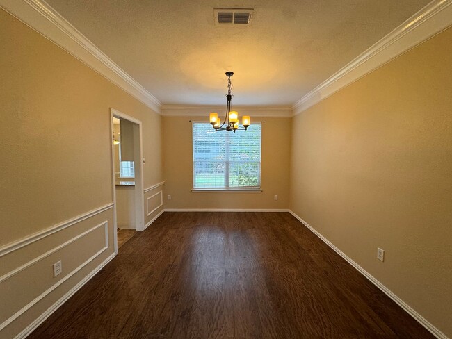 Building Photo - 5420 Cold Springs Dr