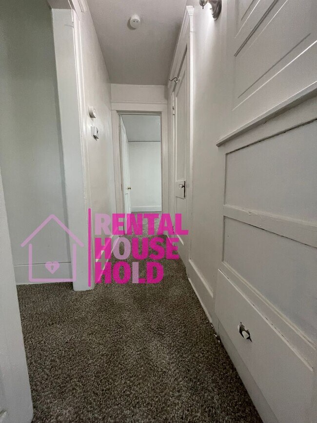 Foto del edificio - Summer Special~ 3 BEDROOM 1 BATH FREE PRE-...
