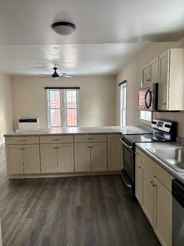 Foto del edificio - 253 Lisbon St