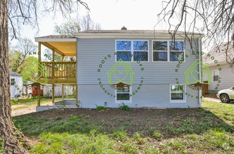 Building Photo - 2120 N Broadway Ave