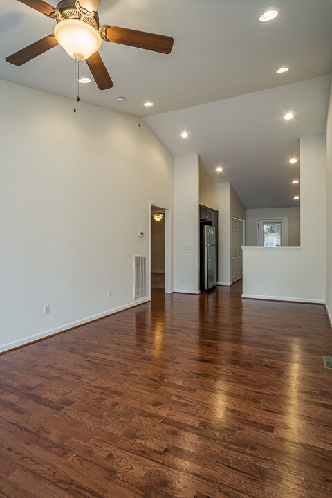 Foto principal - 403 W Broad St
