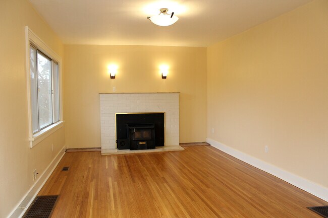 Foto del edificio - 3423 NE 54th Ave