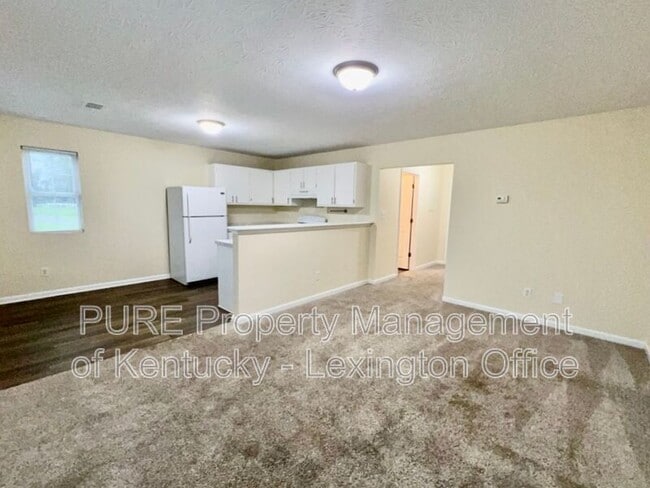 Building Photo - 291 Grinder Ct