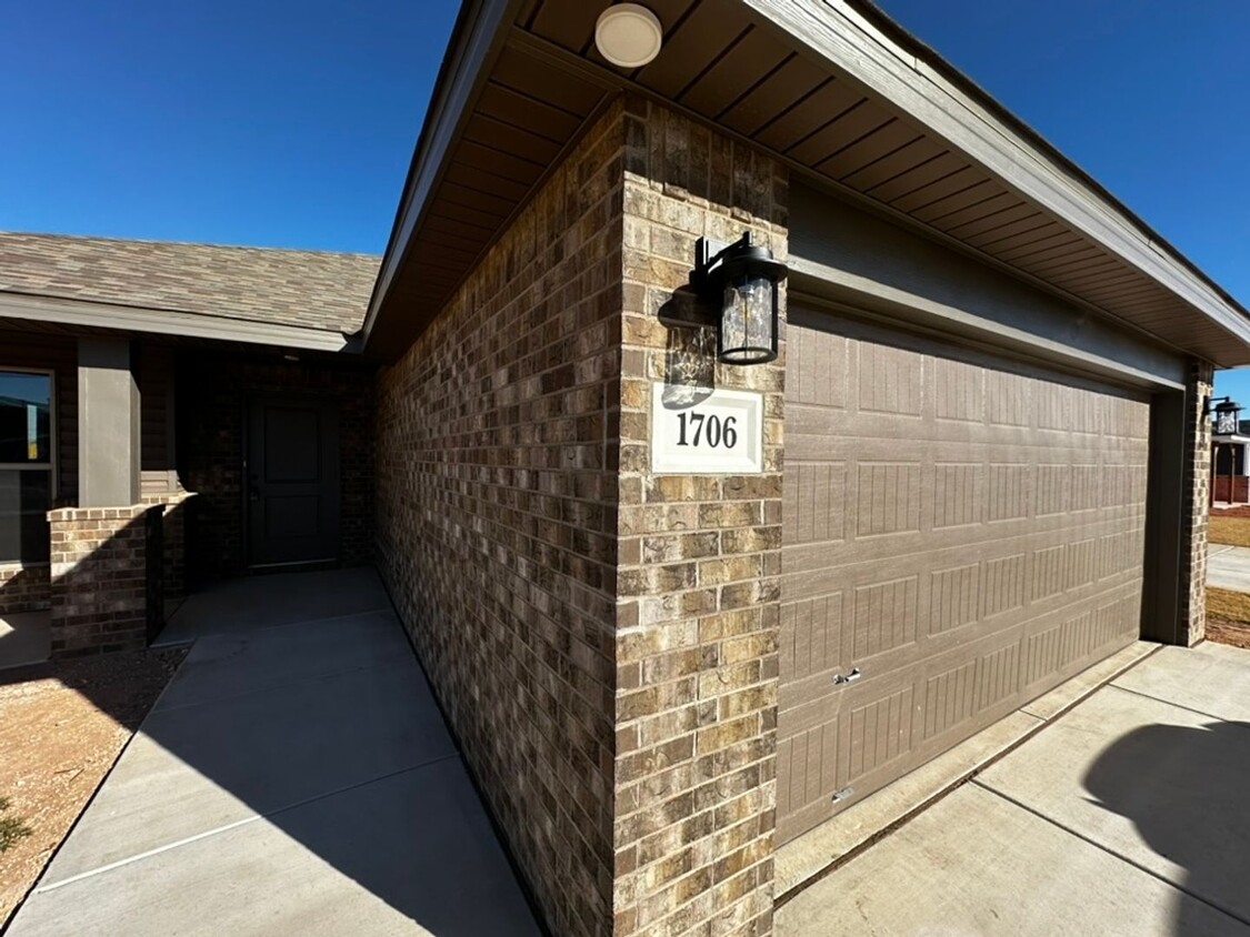 New Three bedroom home - House Rental in Lubbock, TX | Apartments.com