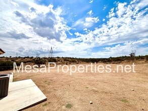 Building Photo - 11155 Phelan Rd