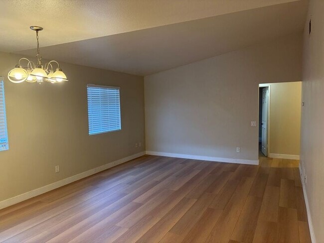 Foto del edificio - 28138 Bavaria Dr