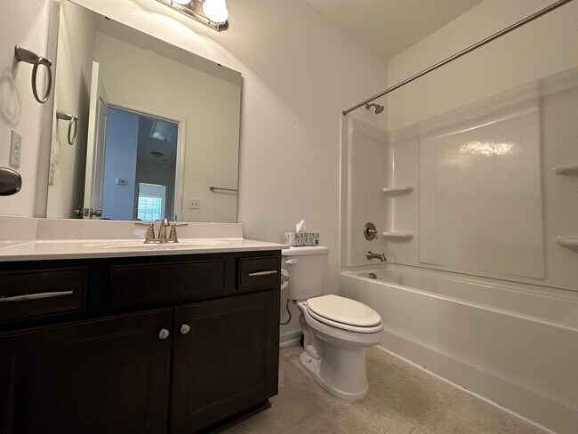 Building Photo - 505 Slate Ct