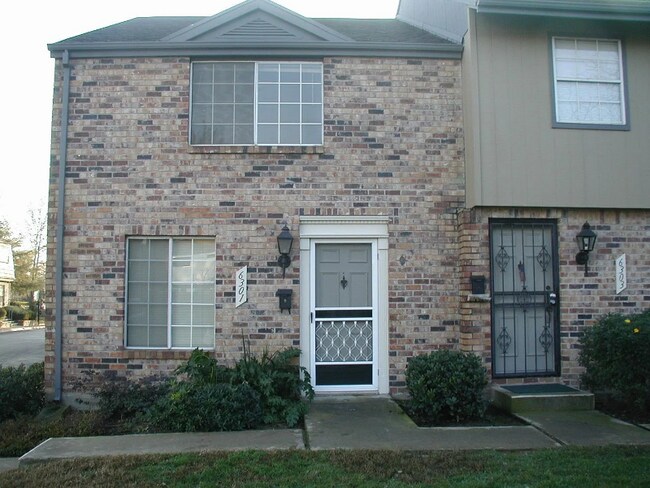 Building Photo - 6301 Wexford Cir