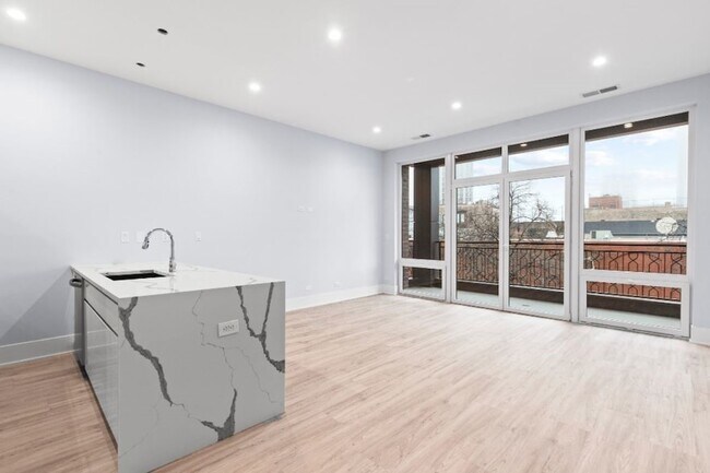 Foto del edificio - 159 W North Avenue Unit 404
