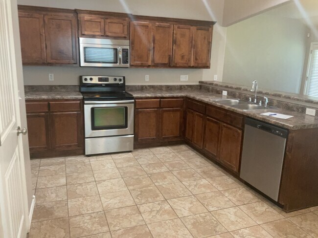 Foto del edificio - 10716 N 152nd E Ave.
