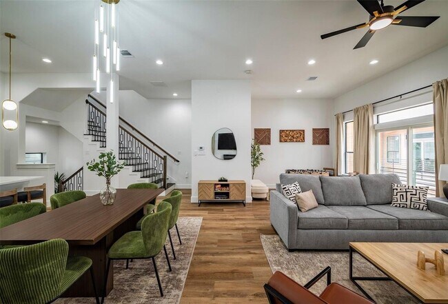 Foto del edificio - 1305 E 27th St