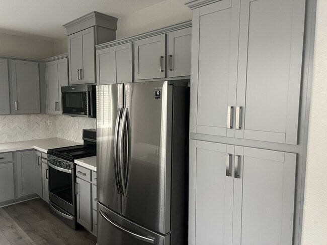 Foto del edificio - 232 Tuso Ranch Rd