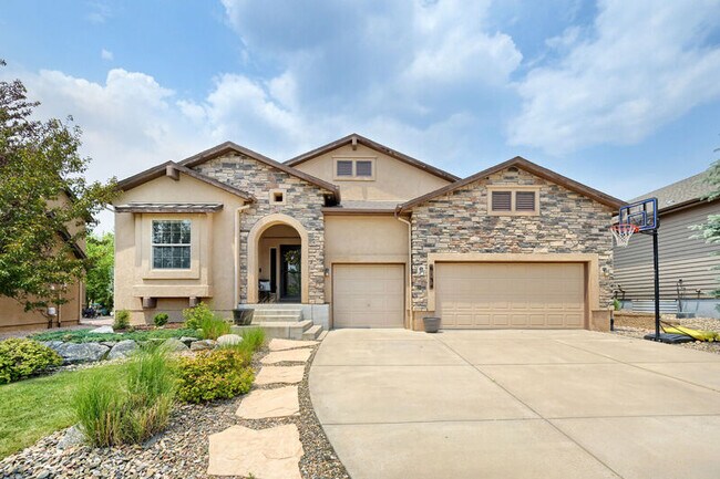 Building Photo - 6134 Rennert Dr