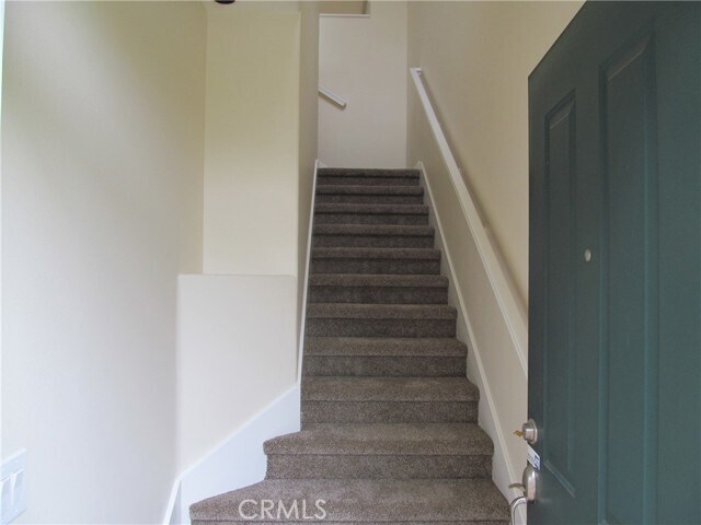 Building Photo - 703 Solvay Aisle