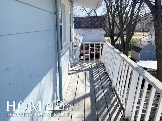 Foto del edificio - 419 McCauley St