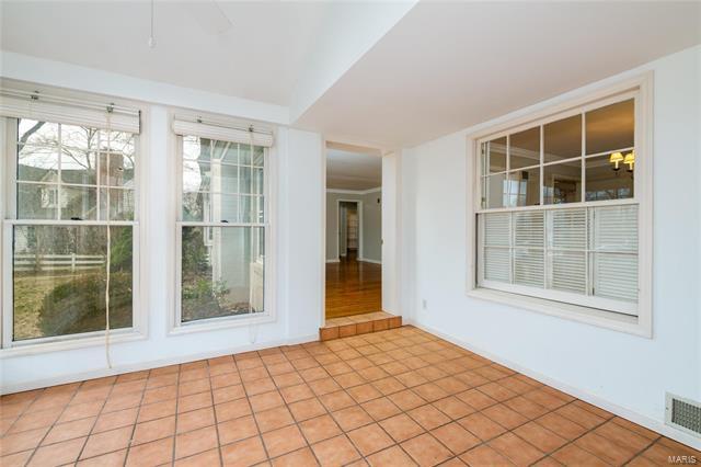 Foto del edificio - 9574 Park Ln