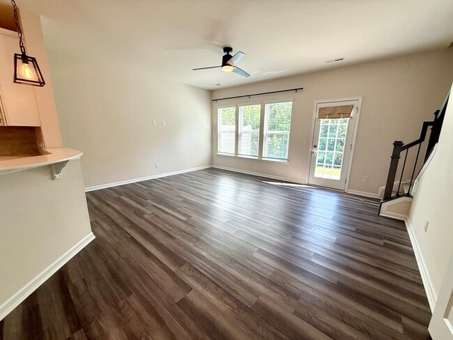 Building Photo - 501 Hunters Dance Road