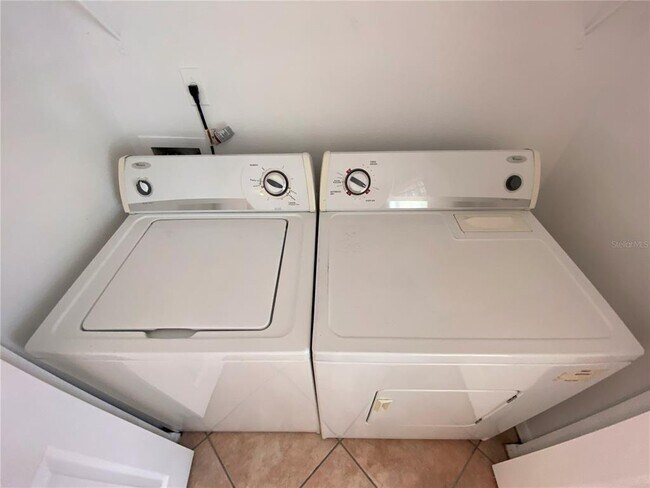 Foto del edificio - 13820 Eagleridge Ct