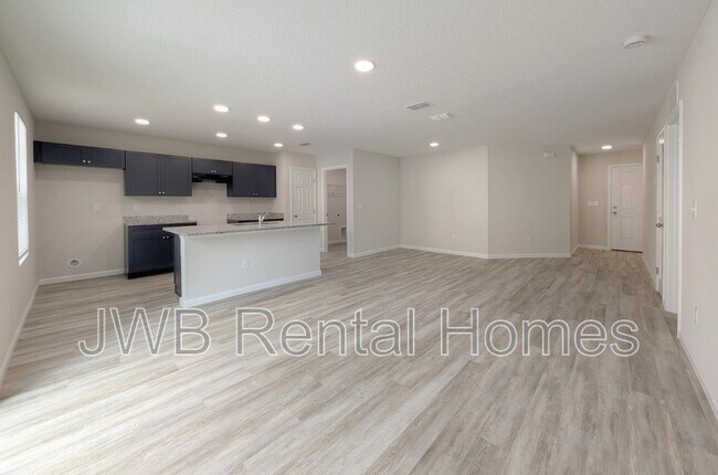 Building Photo - 5461 Wabash Blvd