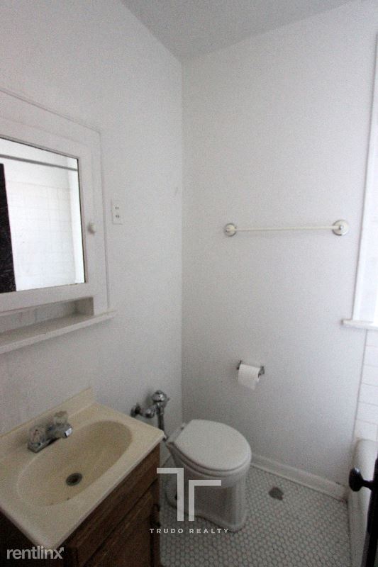 Foto del edificio - 3618 N Marshfield Ave