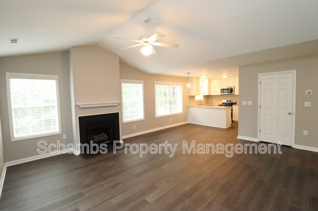 Foto del edificio - 2023 Bulon Dr