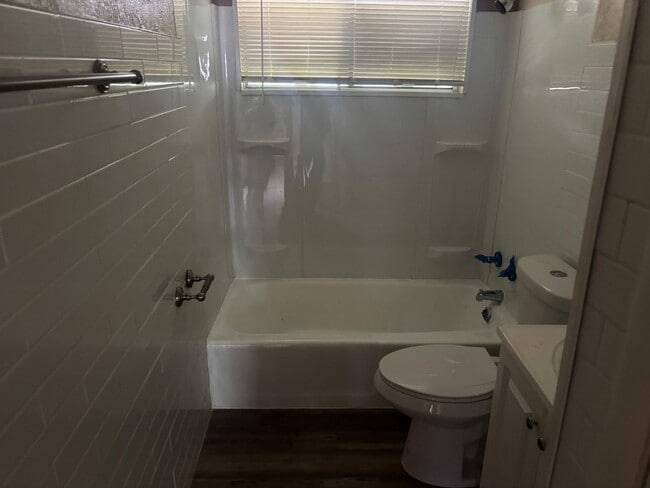 Foto del edificio - Spacious 3BD/1BA