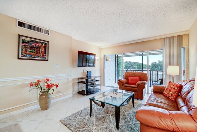 Foto del edificio - 551 Greensward Ln