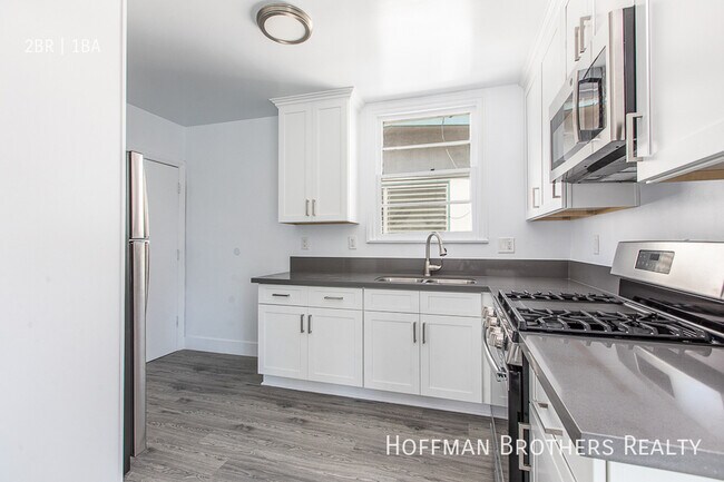 Foto del edificio - 3807 1/4 W Adams Blvd-A