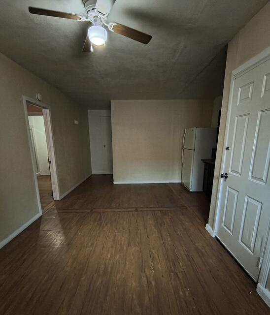 Building Photo - 45435 Elm St