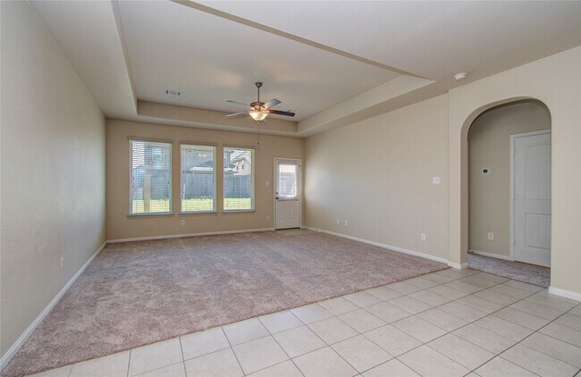 Foto del edificio - 24931 Puccini Pl