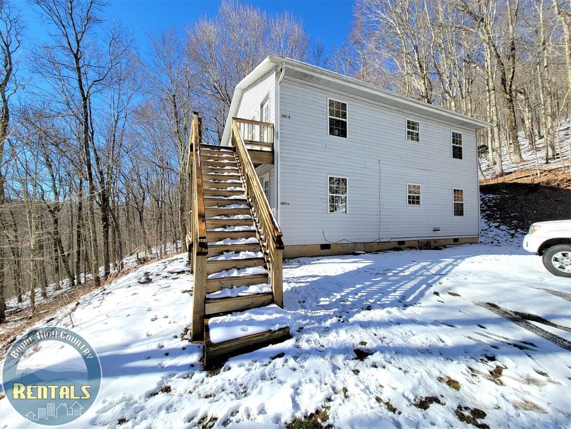 Photo - 387 Sugarloaf Rd