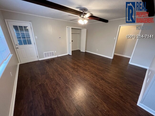 Foto del edificio - 3211 Duke Ct