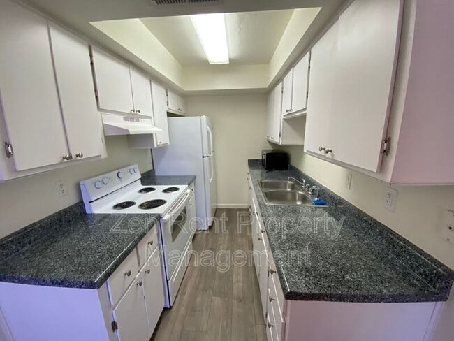 Foto del edificio - 286 W Palomino Dr