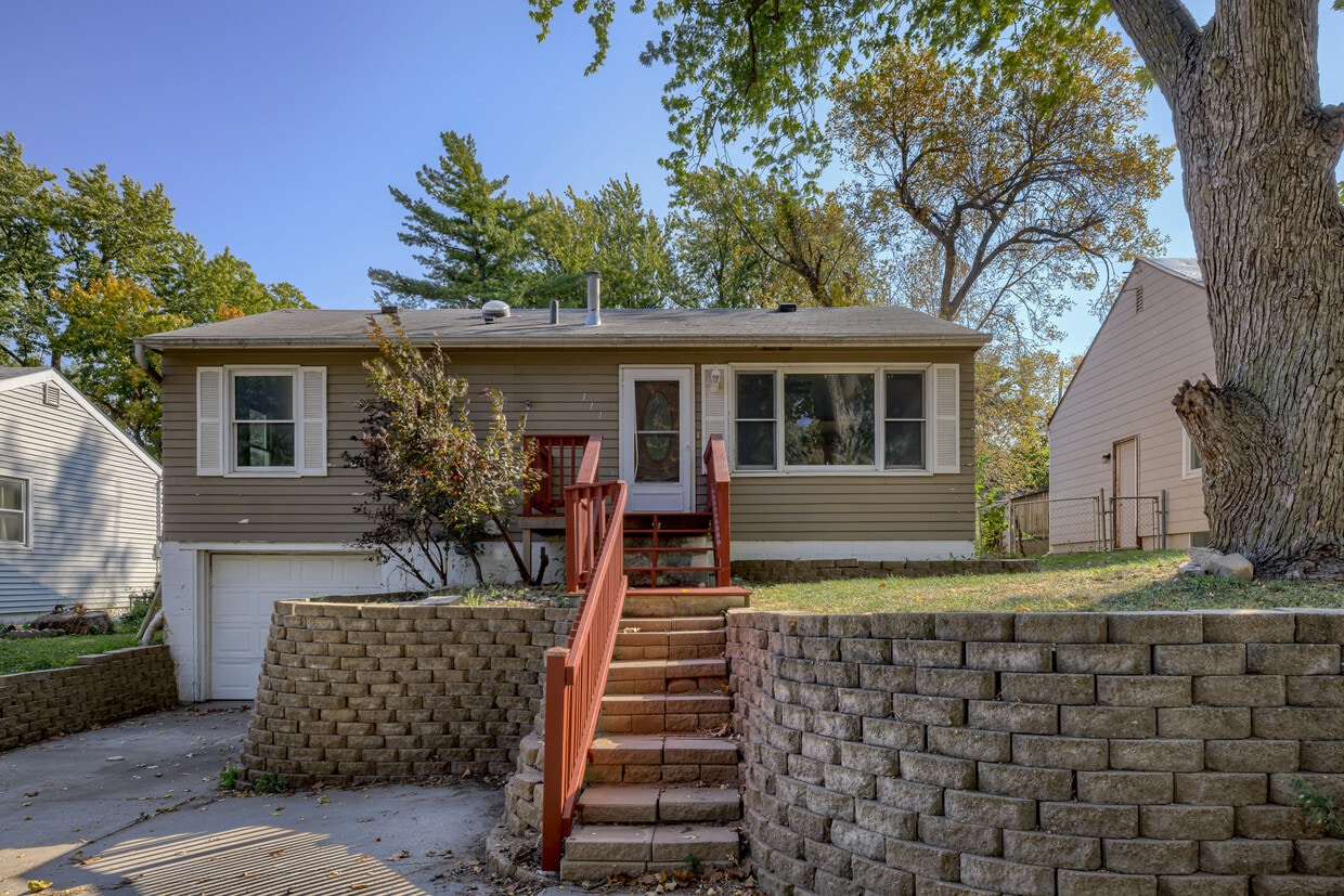 311 Hillcrest Dr, Plattsmouth, NE 68048 House Rental in Plattsmouth