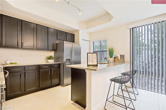 Building Photo - 5801 Toscana Dr