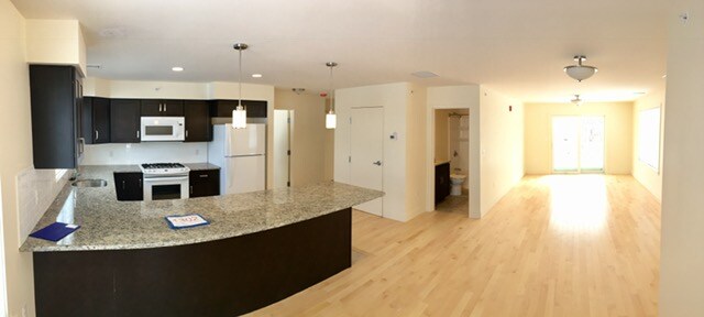 Foto del edificio - 780 E Ashland St