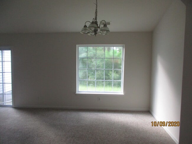 Foto del edificio - 6512 Royal Pine Dr