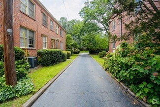 Building Photo - 4103 Devine St