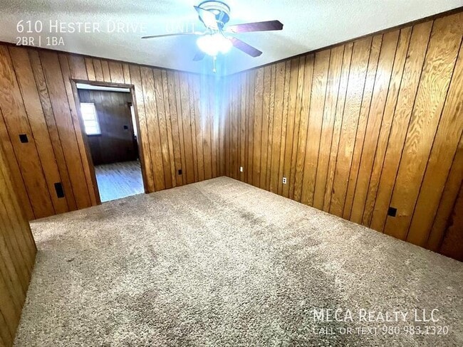 Building Photo - 610 Hester Dr