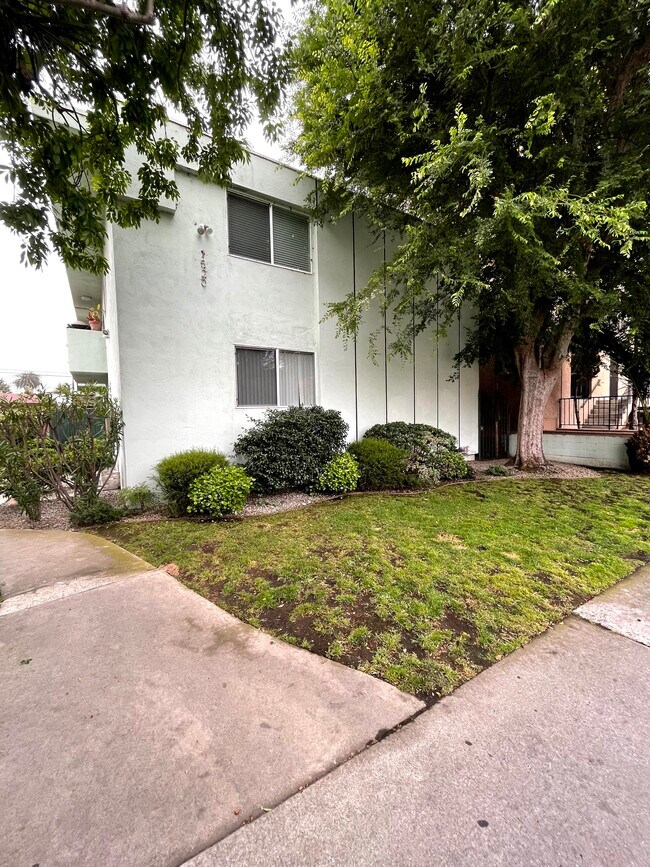 Building Photo - 1520 Venice Blvd