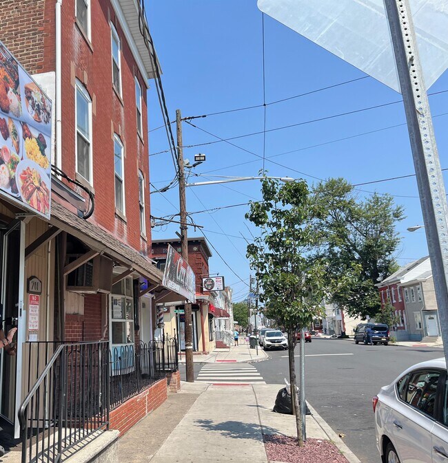 Foto del edificio - 701 Whittaker Ave